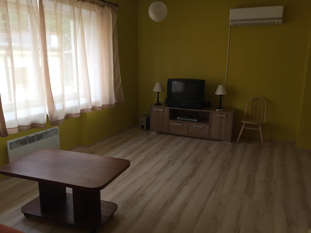 Rakvere Penthouse Apartment ภายนอก รูปภาพ